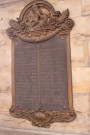 Hôtel-de-Ville, cour basse, plaque souvenir de la guerre, Mobiles du Rhône.