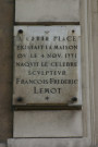4 rue Stella, plaque en mémoire de François-Frédéric Lemot, sculpteur.