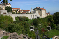 Vue sur le bâtiment.