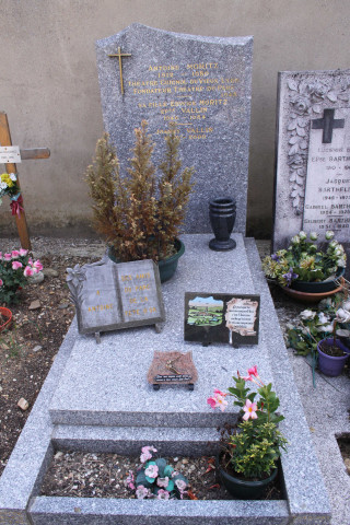 Tombe de Moritz Antoine.
