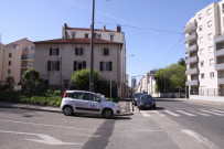 Avenue Lacassagne vers la rue du Docteur-Rebatel.