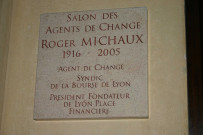 Plaque en mémoire de Roger Michaux (agent de change).