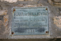 19 ter rue des Macchabées, plaque commémorative.