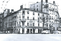 [Ancienne mairie du 3e arrondissement place du Pont (Gabriel-Péri)].