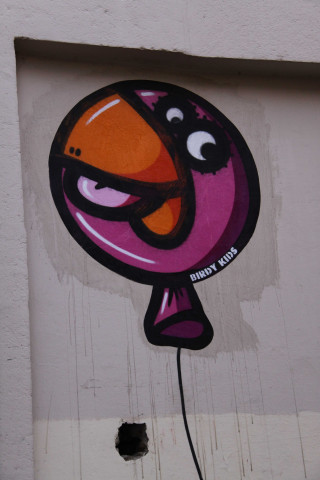 Angle de la rue Guyemer et de la rue Bourgelat, "Birdy" de Knar.