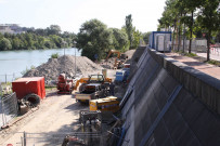 Construction de la Passerelle de la Paix.