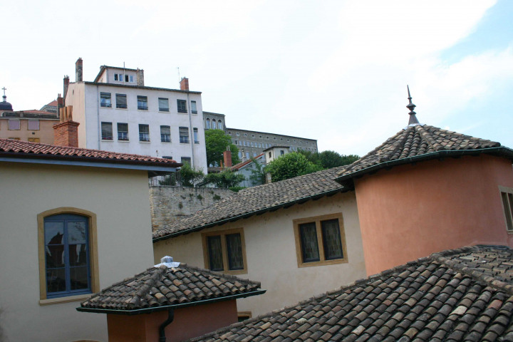 Vue du toit depuis la mairie.