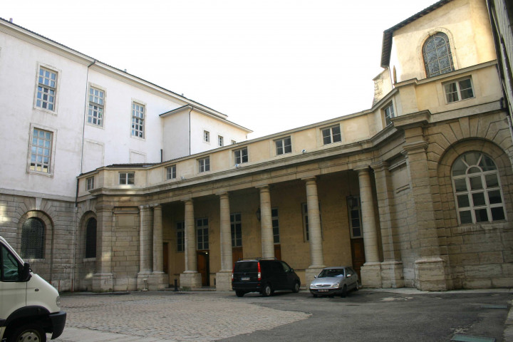 Cour de la Cuisine.