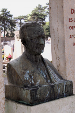 Cimetière nouveau, tombe Lazare Goujon (maire de Villeurbanne).