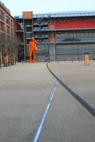 Esplanade Salle 3000, "A contre courant" de François Morellet.