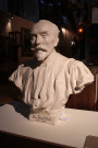 Exposition sur l'université, buste de Louis Lortet.