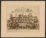 Militaires du 2e Régiment d'artillerie de Grenoble, portrait de la classe 1880-1885.