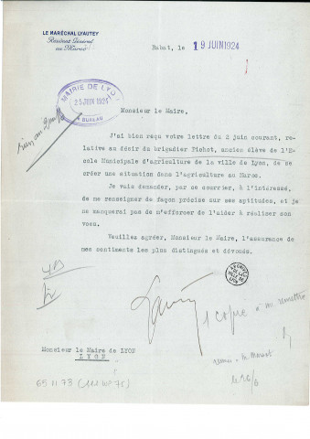 Réponse à l'intervention d'Edouard Herriot en faveur de la mutation de Mlle Romatier, institutrice au Maroc.