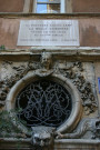 28 rue Professeur-Louis-Paufique, plaque en mémoire de Louise Labé (poétesse).